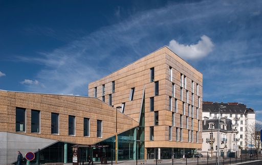 Immeuble de bureaux Françoise-Hélène Jourda à Nantes