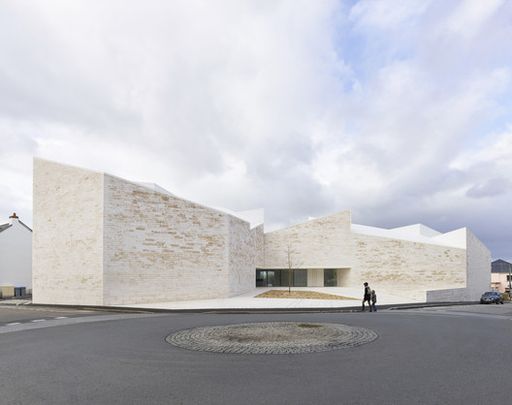 Pôle culturel "Cour et jardin" à Vertou
