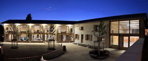 Médiathèque Le Pisé à Montanay