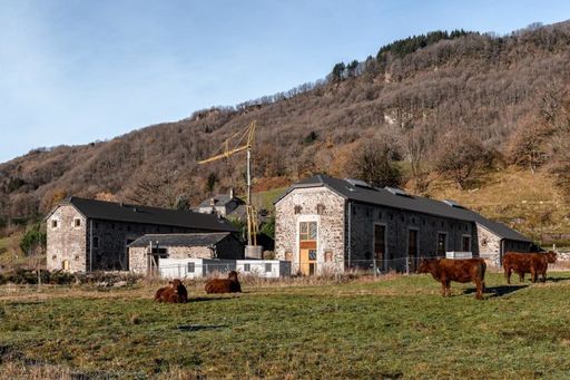 Restructuration de deux Granges à Vic-sur-Cère